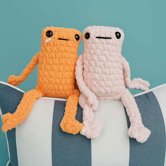 Stretch & Snug Frogs Pillow